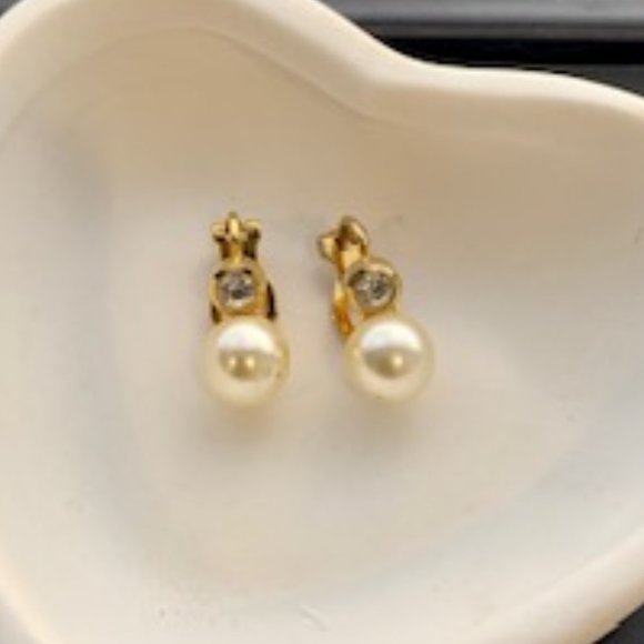 Women's Paddle Back Clip-On Earrings from Canada | Gold color - Picture 8 of 14